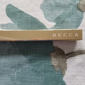 BNIB Becca ultimate lip definer